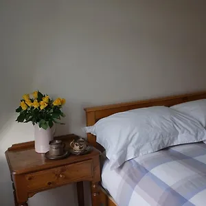  Homestay Dryden Gardens United Kingdom